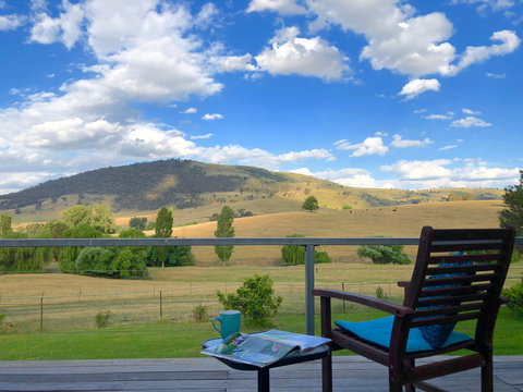 Adelong Valley Farm Stays - Moorallie Cottage - Tourism Hervey Bay 0