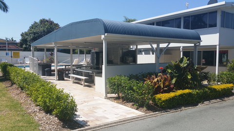 Alex Beach Cabins And Tourist Park - Hervey Bay Accommodation 1