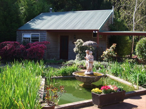 Barefoot Springs B And B - Hervey Bay Accommodation 0