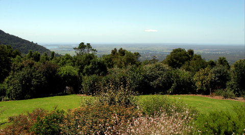 Barefoot Springs B And B - Hervey Bay Accommodation 2