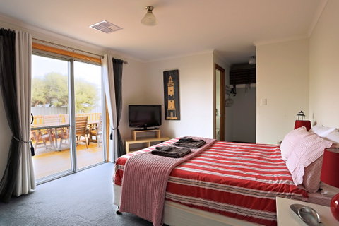 Blue Fin - Hervey Bay Accommodation 1