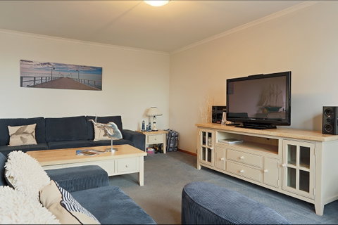 Blue Fin - Hervey Bay Accommodation 2