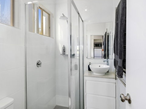 Coolah Shorts - Self Contained Apartments - Hervey Bay Accommodation 2