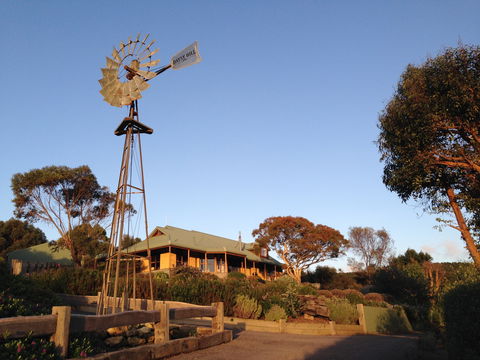 Daysy Hill Country Cottages - Hervey Bay Accommodation 0
