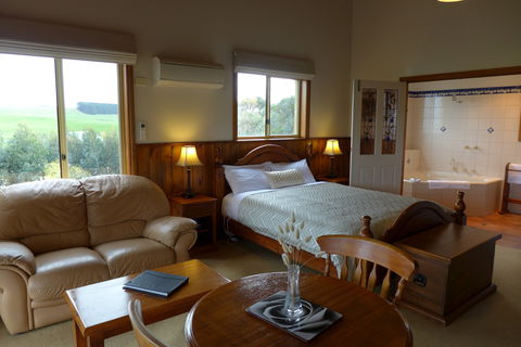 Daysy Hill Country Cottages - Hervey Bay Accommodation 1