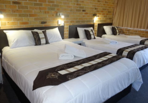 Forster Palms Motel - Hervey Bay Accommodation 0