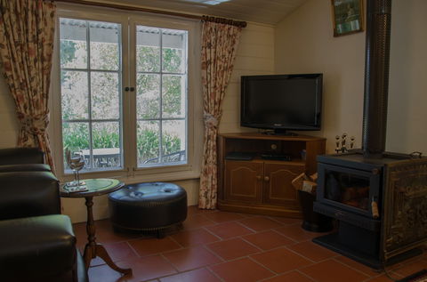 Ford Cottage Bed & Breakfast - Hervey Bay Accommodation 2