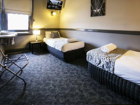 Imperial Maitland - Hervey Bay Accommodation 0