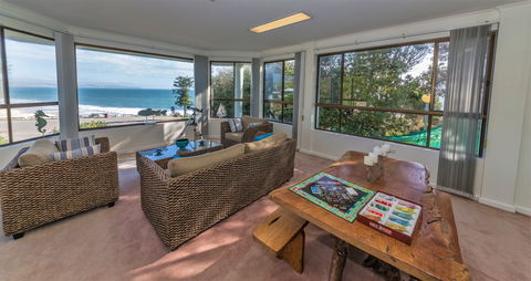 King Of North Bay - Tourism Hervey Bay 2