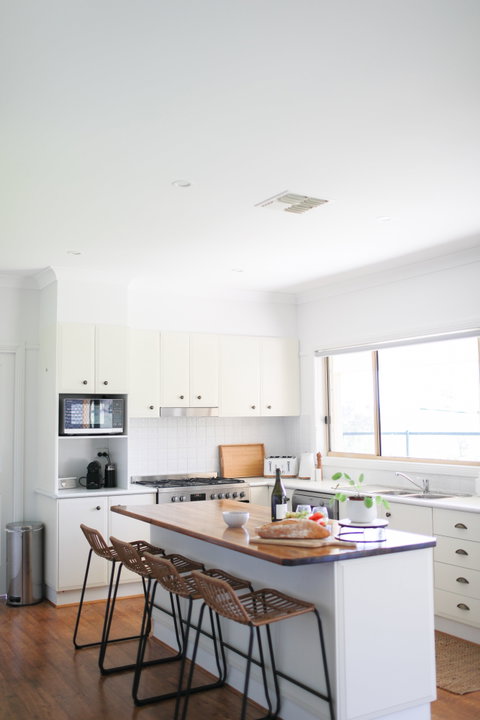 Little River Lodge Tumut - Hervey Bay Accommodation 0