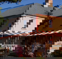 Meredith House And Mews - Hervey Bay Accommodation