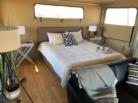 Mitchell Grass Retreat - Hervey Bay Accommodation 1