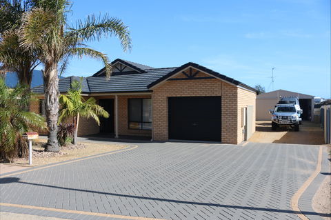 Port Hughes Escape - Hervey Bay Accommodation 0