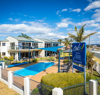 Sails Luxury Apartments - Hervey Bay Accommodation