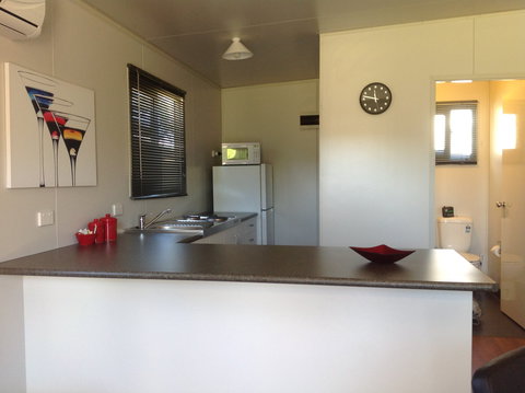 Sapphire City Caravan Park - Hervey Bay Accommodation 1