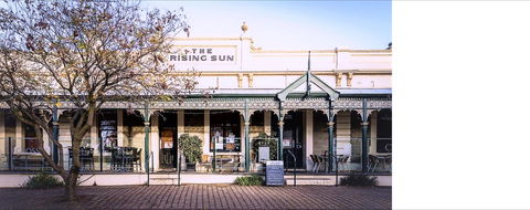 The Rising Sun Hotel - Hervey Bay Accommodation 0