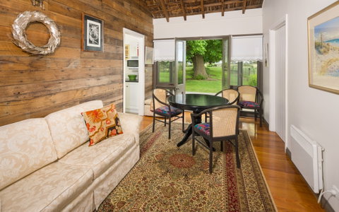 Timboon House & Stables - Hervey Bay Accommodation 2