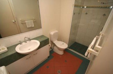 Beaches Apartment Byron Bay - Hervey Bay Accommodation 4