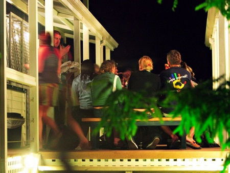 Blue Reef Backpackers - Tourism Hervey Bay 0