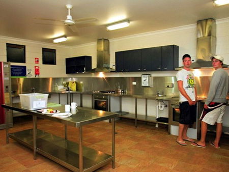 Blue Reef Backpackers - Tourism Hervey Bay 1