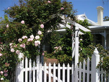 Durack House Bed & Breakfast - Tourism Hervey Bay 0