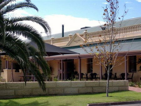 Dongara Hotel Motel - Hervey Bay Accommodation 0