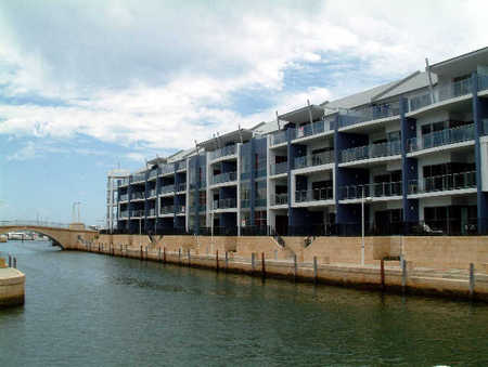 Crest Del Mar Apartments - Hervey Bay Accommodation 1