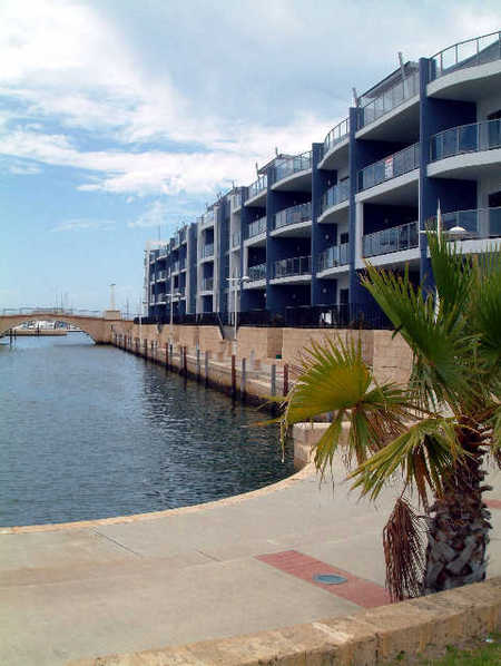 Crest Del Mar Apartments - Hervey Bay Accommodation 3