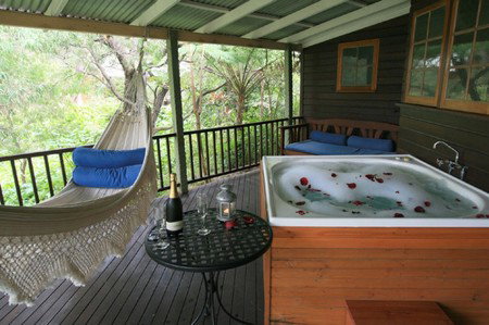 Yallingup Lodge Spa Retreat - Hervey Bay Accommodation 1