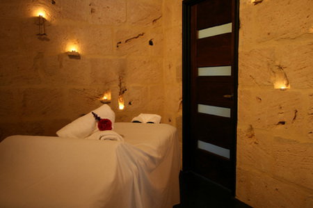 Yallingup Lodge Spa Retreat - Hervey Bay Accommodation 2