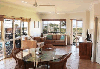 Moonlight Bay Suites - Hervey Bay Accommodation 0