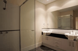 Regency Beach Club - Hervey Bay Accommodation 2