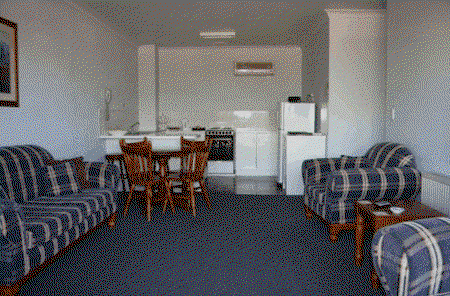 New England Motor Inn - Hervey Bay Accommodation 3