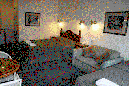 New England Motor Inn - Hervey Bay Accommodation 5