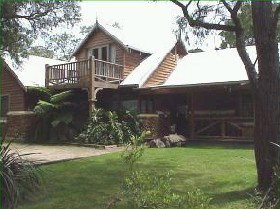 William Bay Country Cottages - Tourism Hervey Bay 0