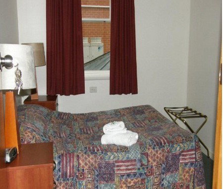 Knickerbocker Hotel Motel - Hervey Bay Accommodation 4