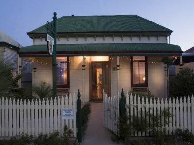 Emaroo Cottages - Hervey Bay Accommodation 0