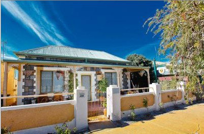 Emaroo Cottages - Hervey Bay Accommodation 1