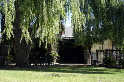 Pemberton Backpackers YHA & Budget Cottages - Hervey Bay Accommodation 1