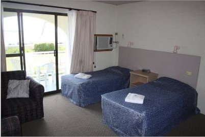 Edgewater Gardens - Hervey Bay Accommodation 1