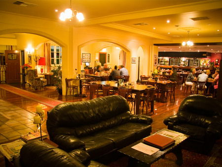 The Bull And Bush Tavern - Hervey Bay Accommodation 2