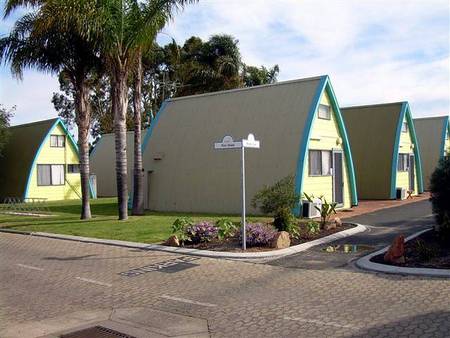 Bunbury Village - Hervey Bay Accommodation 1