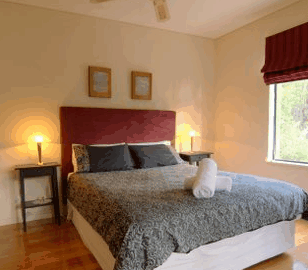 Island Brook Estate Chalets & Winery - Tourism Hervey Bay 4
