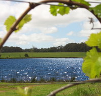 Bettenays Lakeside Loft Apartment and Vineyard Chalets - Hervey Bay Accommodation