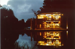 Bettenays Lakeside Loft Apartment And Vineyard Chalets - Hervey Bay Accommodation 1