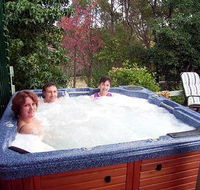 Falls Retreat Bed And Breakfast - Hervey Bay Accommodation