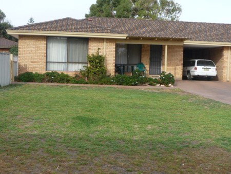 Cervantes Holiday Homes & Units - Tourism Hervey Bay 5