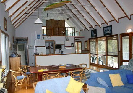 Mullimburra Beach House - Hervey Bay Accommodation 4