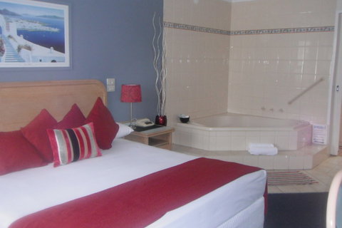Chelsea Motor Inn - Hervey Bay Accommodation 1