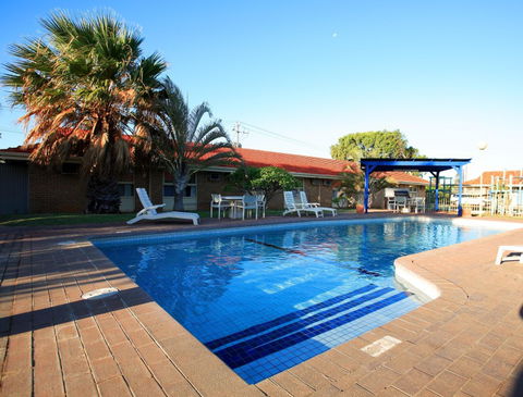 Best Western Hospitality Inn Carnarvon - Hervey Bay Accommodation 0
